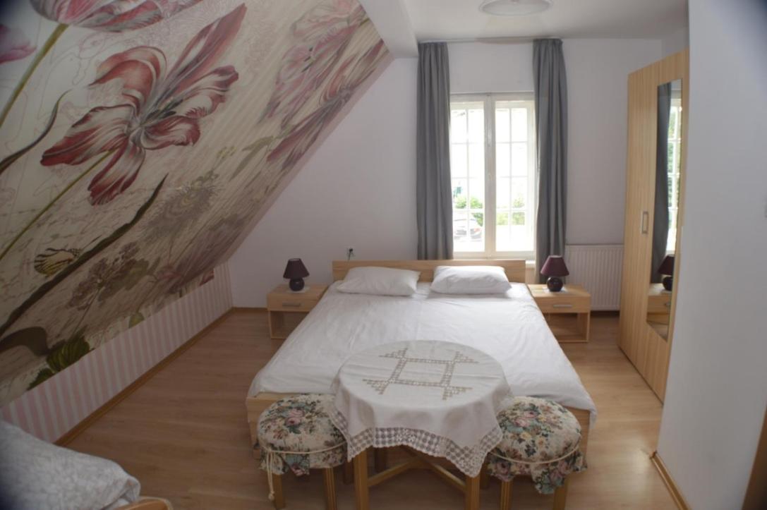 Bialy Dwor Villa Kostrzyca Екстериор снимка