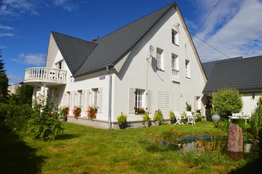 Bialy Dwor Villa Kostrzyca Екстериор снимка